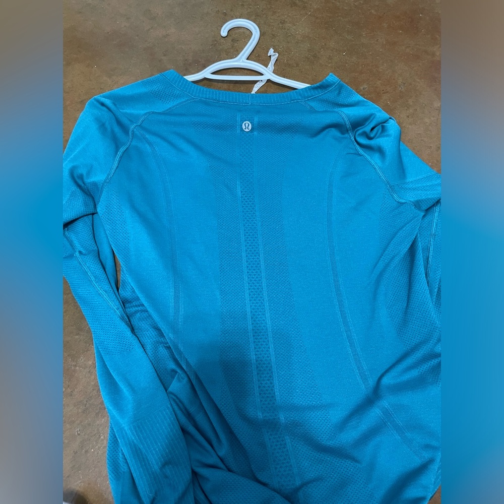Lululemon Swiftly Long Sleeve - Picture 2 of 3